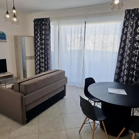 Mansions, Cozy Penthouse With Seaview & Bbq * Saint Julian's