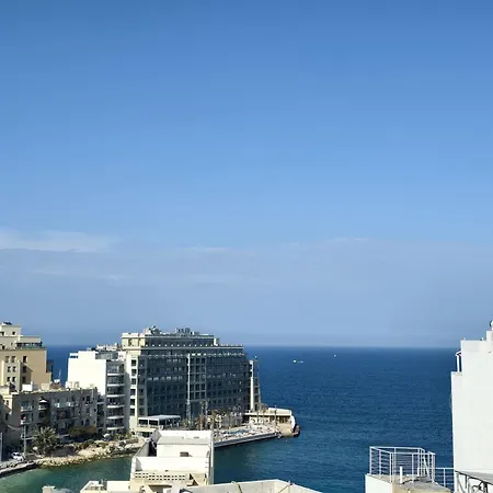 Mansions, Cozy Penthouse With Seaview & Bbq Saint Julian's